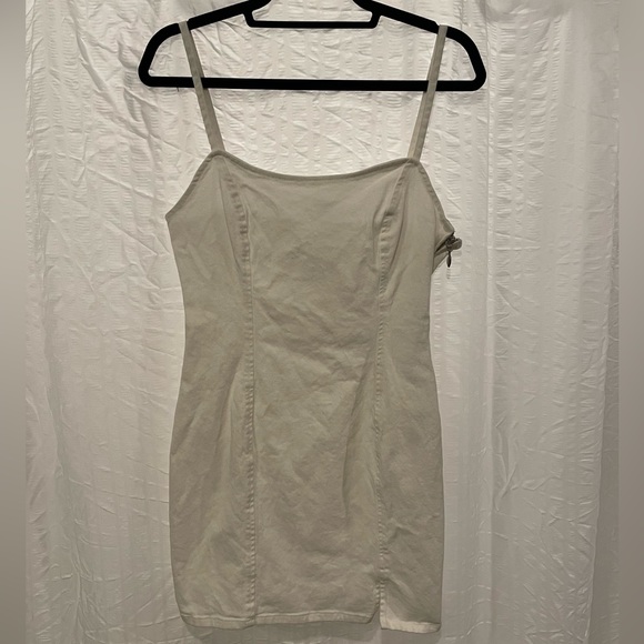 WHITE JEAN DRESS - Picture 2 of 3